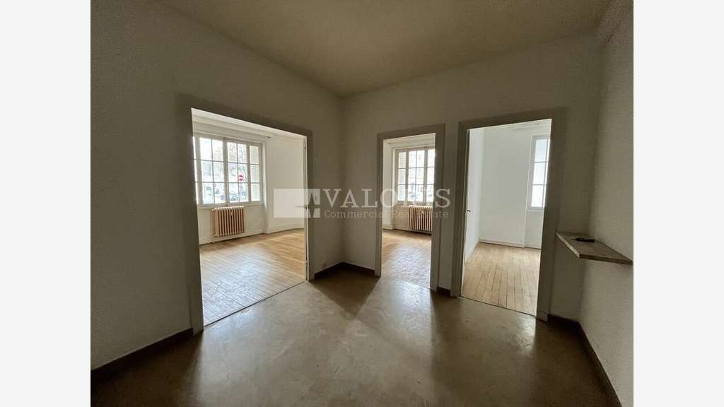 Bureaux de 97m² à louer en RDC surélevé Lyon 69006