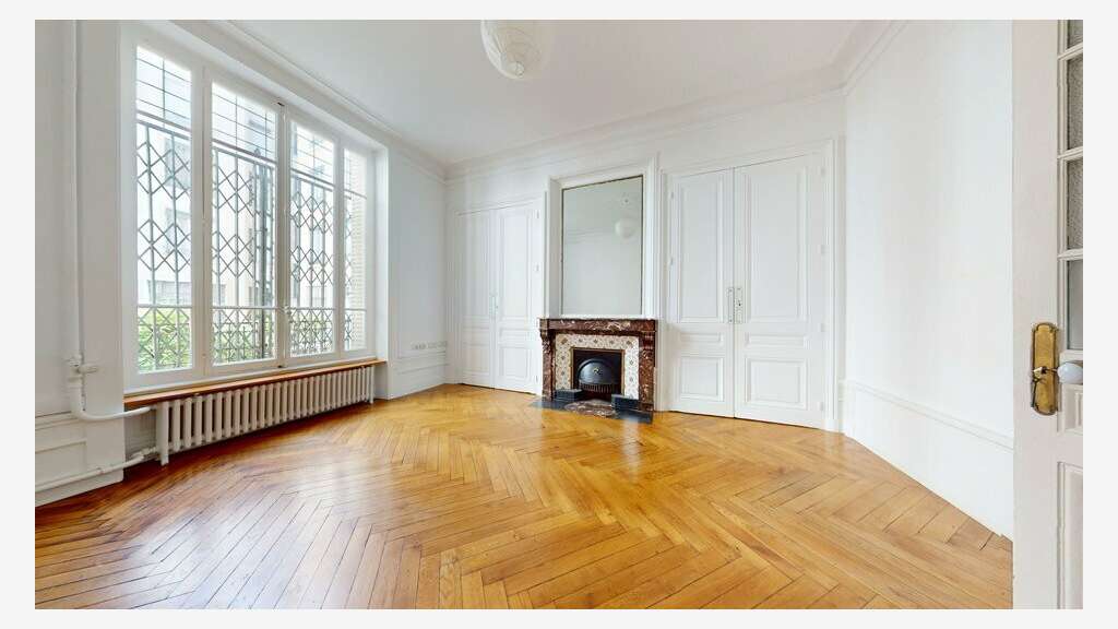 Bureaux de 102m² à louer à Lyon 69006