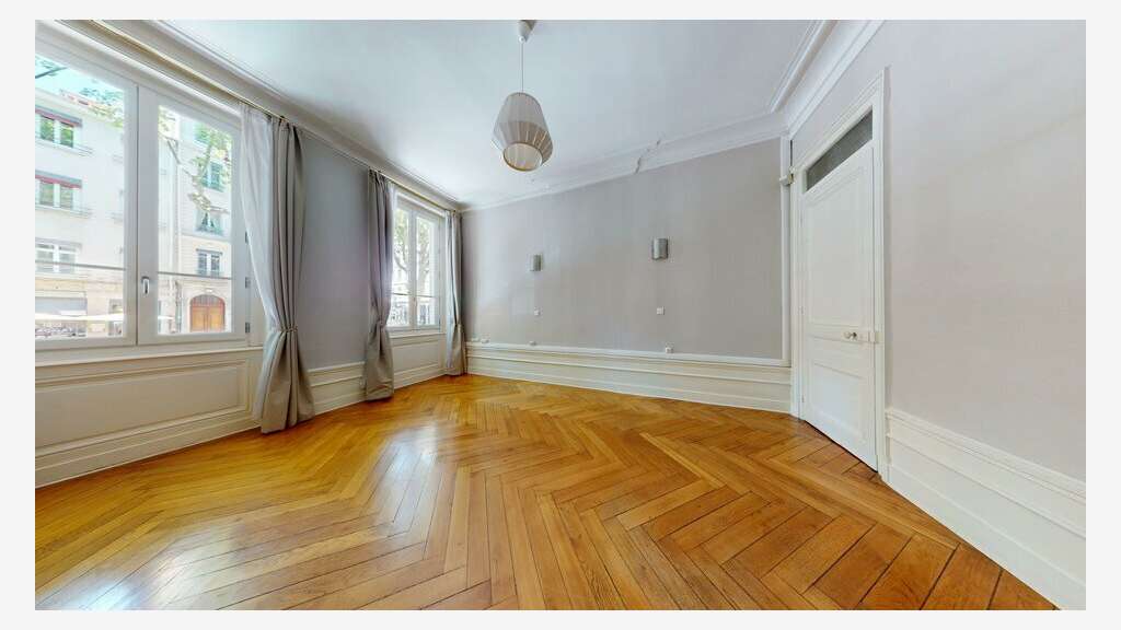 Bureaux de 102m² à louer à Lyon 69006