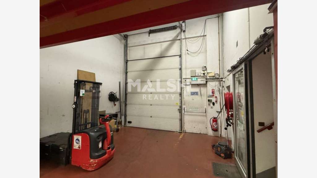 Local d'activités 967m² à louer à Lyon 7 Gerland