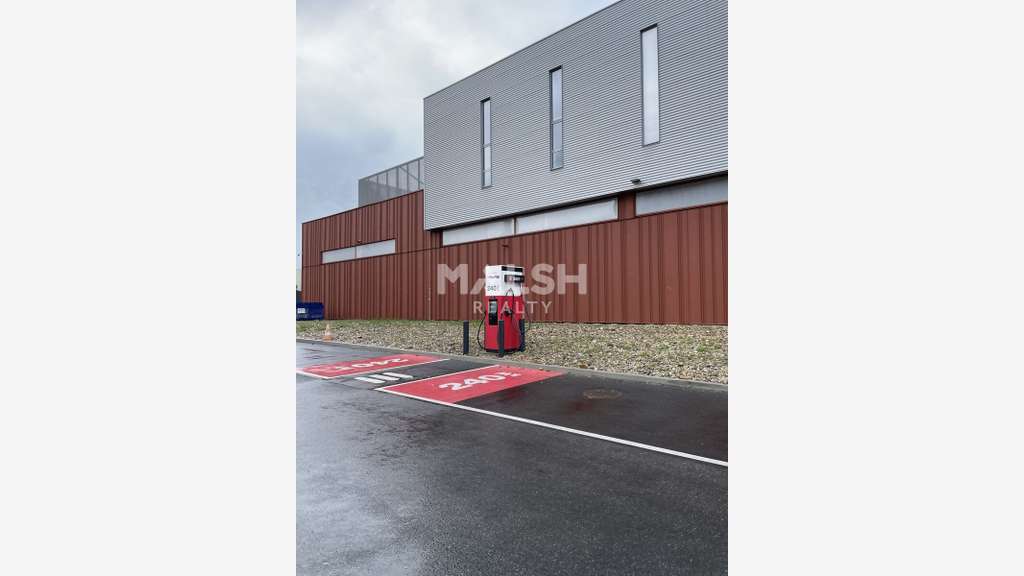 Cellules logistiques 9851m² à louer à Lyon 7eme