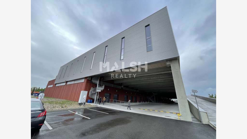 Cellules logistiques 9851m² à louer à Lyon 7eme