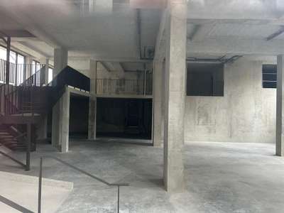 Location Locaux d'activités - Entrepôts à Lyon 7e