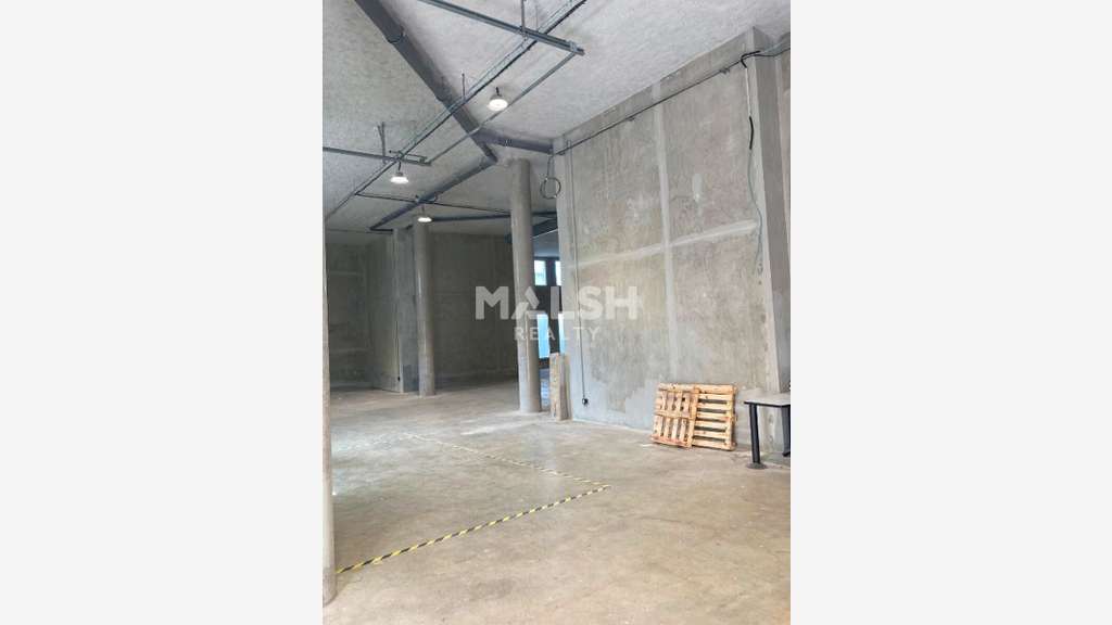Local 729m² nouveau quartier Duvivier à Lyon 7ème