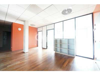 Location Bureaux à Écully