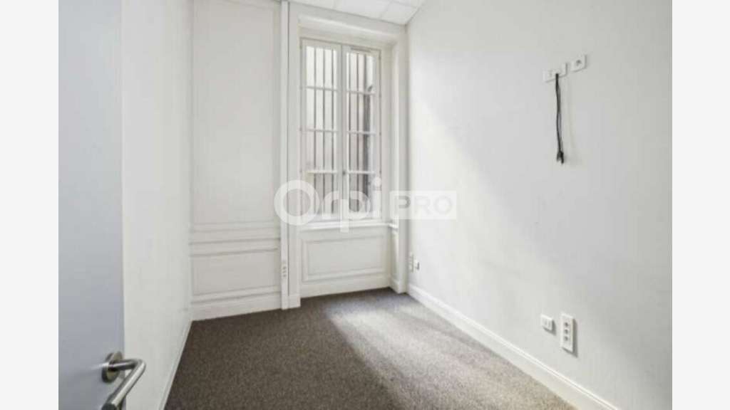 Bureaux 143m² à louer à Lyon 1er
