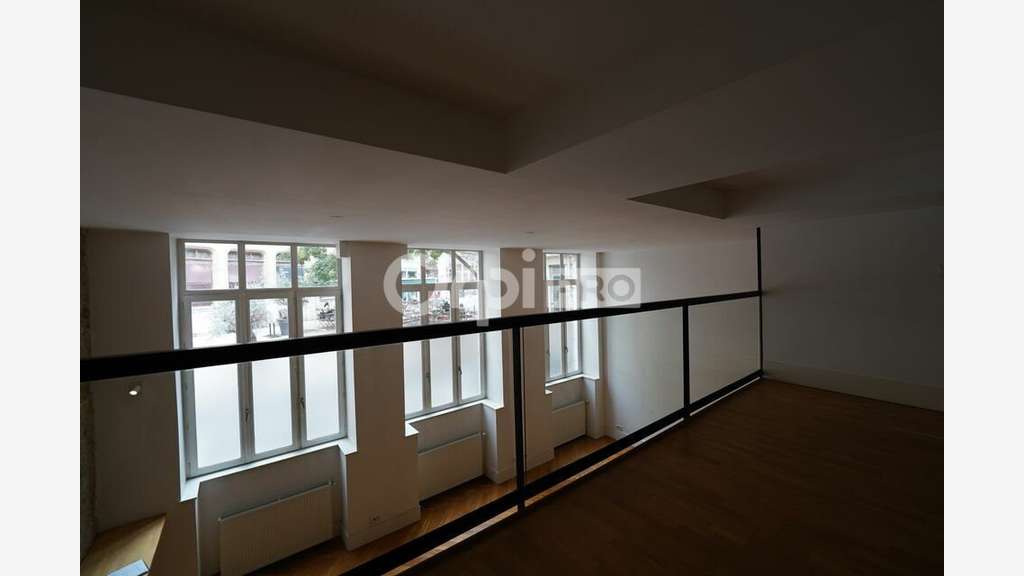 Bureaux 143m² à louer à Lyon 1er