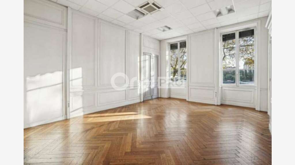 Bureaux 143m² à louer à Lyon 1er