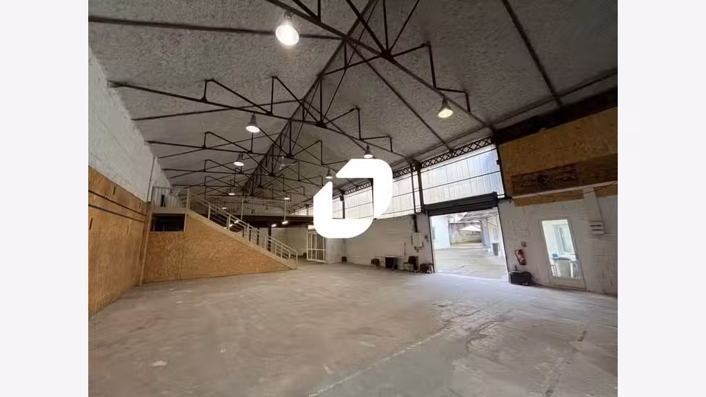 A louer Local d'activité 874m² Lyon