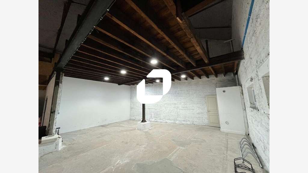 A louer Local d'activité 874m² Lyon