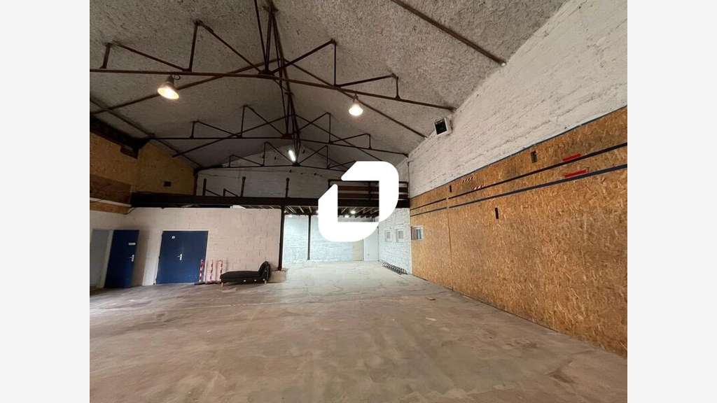 A louer Local d'activité 874m² Lyon