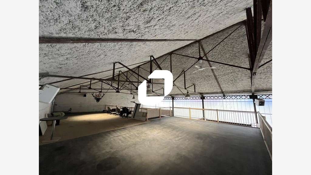 A louer Local d'activité 874m² Lyon
