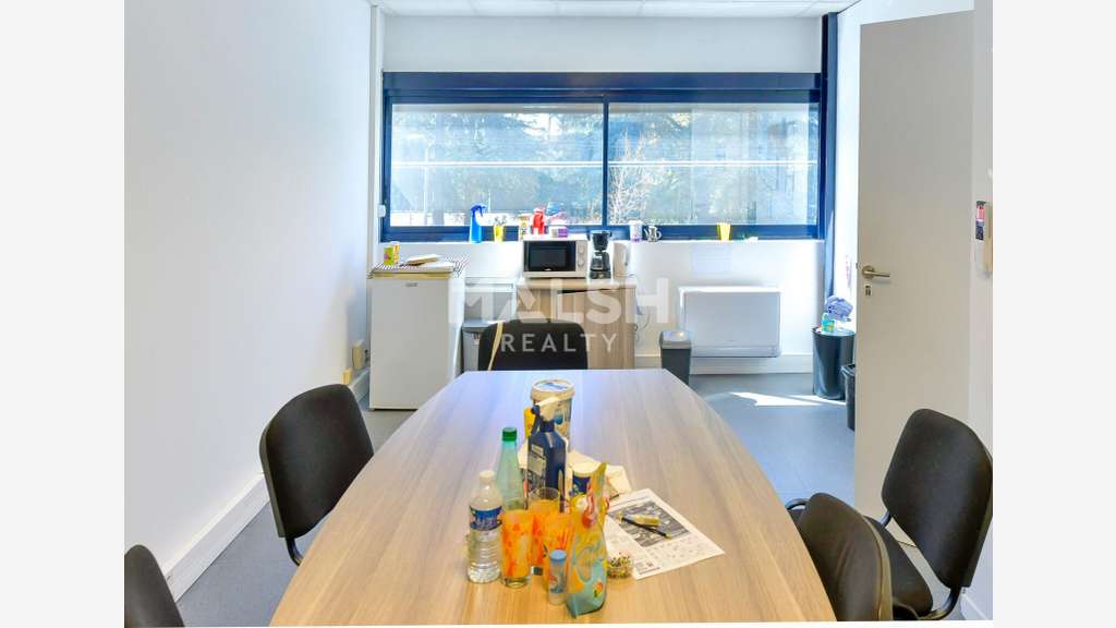 Locaux d'Activités à LYON 9ème - A LOUER - 416 m²