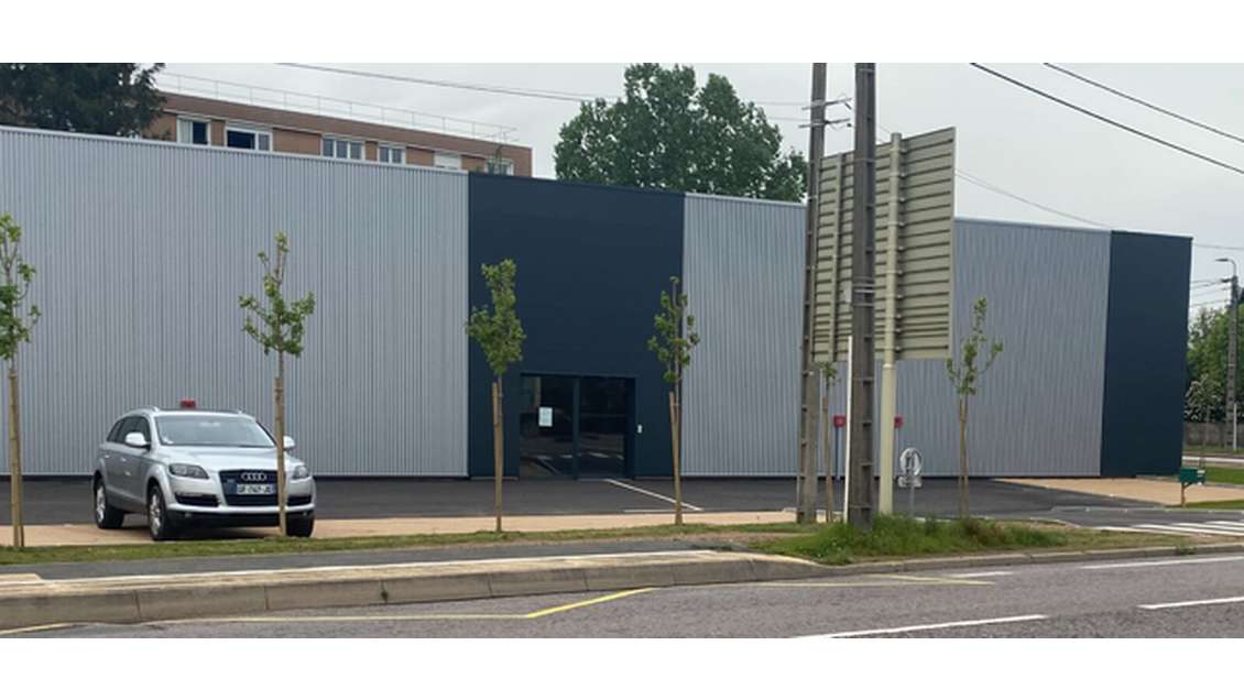 A louer local d'activités 900m² à Mably