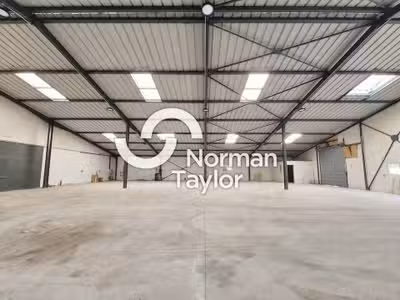 Local d'activité 618m² à louer proche A63 Magescq