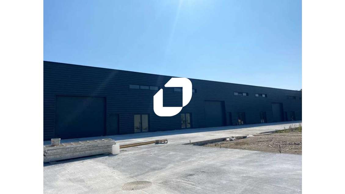 A louer Local d'activité 300m² Magny en vexin