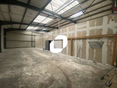 A louer Local d'activité 462m² Magny en vexin