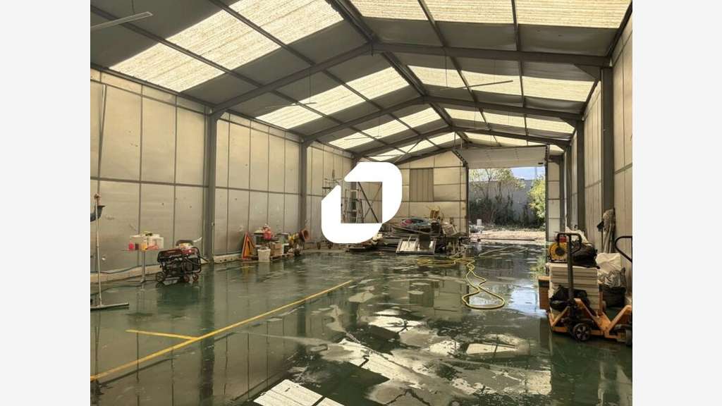 A louer Local d'activité 462m² Magny en vexin