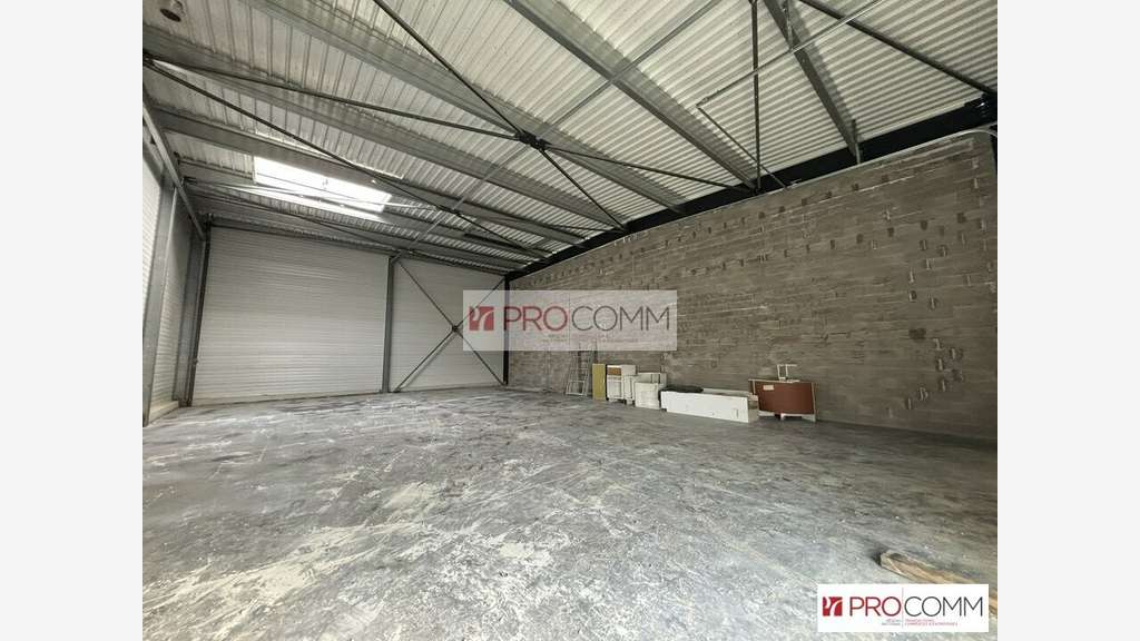 Local d'activité neuf 432m²à louer à Mainvilliers