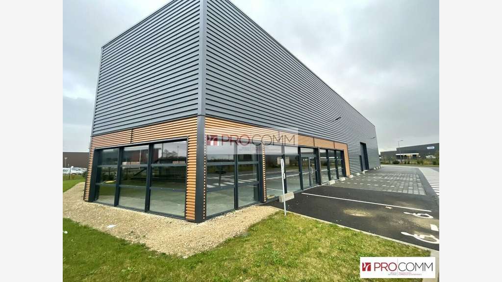 Local neuf 308m² modulable à louer à Mainvilliers