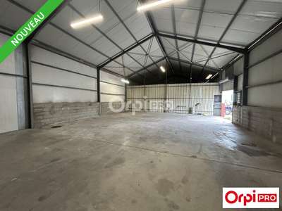 A louer local d'activité 350m² à Malataverne 