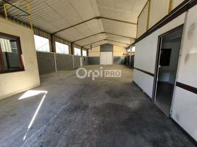 Location Locaux d'activités - Entrepôts à Malemort