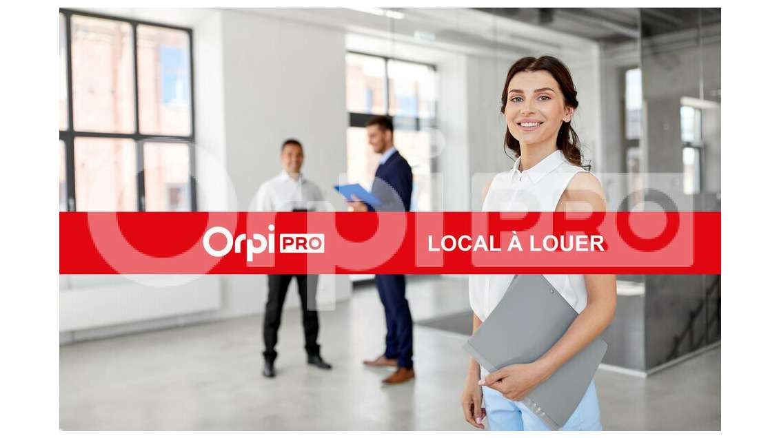 Loue dépôt de 250m² en PA La Siagne à Mandelieu