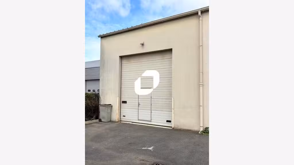 A louer Local d'activité 257m² Mandres les roses
