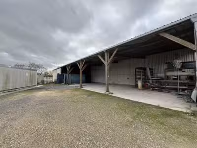À louer – Local d'activités de 524 m² à Manne
