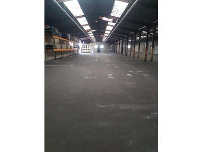 Location Locaux d'activités - Entrepôts à Mantes-la-Jolie