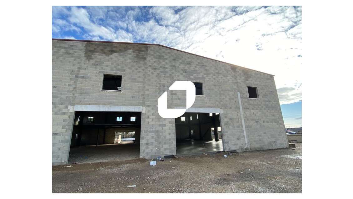 A louer Local d'activité 720m² Maraussan