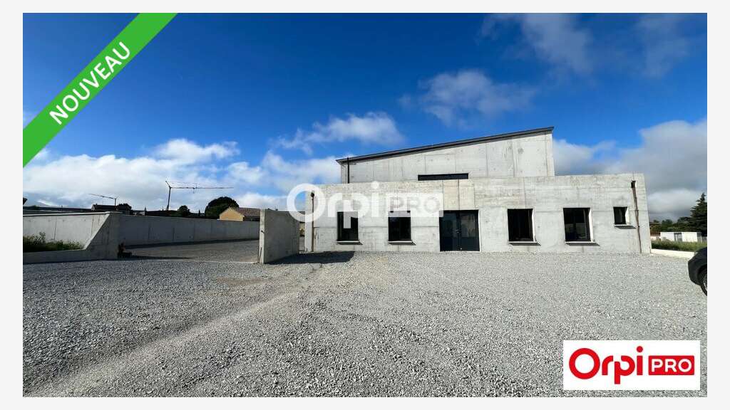 Local d'activité 728m² à louer à Marches