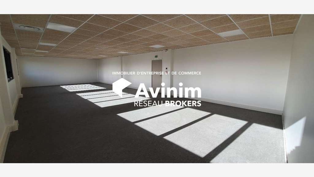 Local neuf 255m² PA Fontaine de Jouvence II