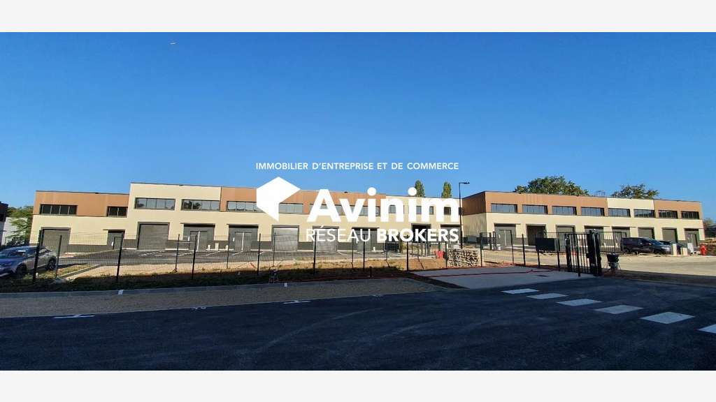 Local neuf 255m² PA Fontaine de Jouvence II