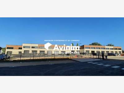 Local neuf 255m² PA Fontaine de Jouvence II