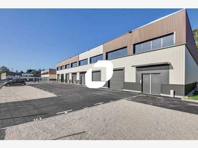 A louer Local d'activité 299m² Marcoussis