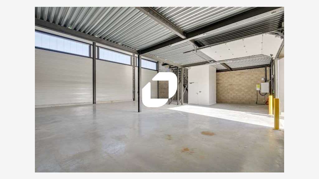A louer Local d'activité 299m² Marcoussis