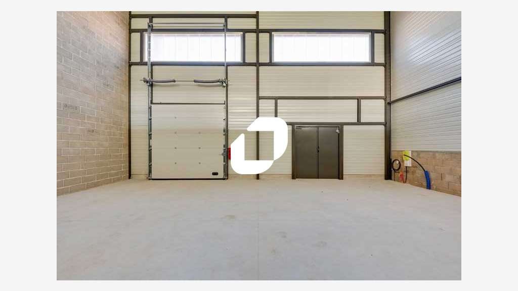 A louer Local d'activité 379m² Marcoussis