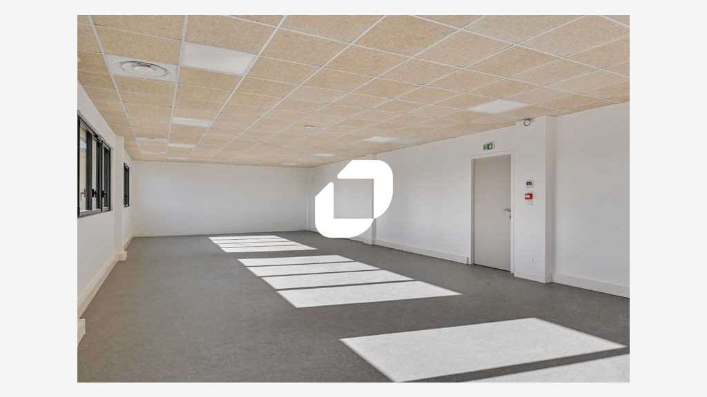 A louer Local d'activité 388m² Marcoussis