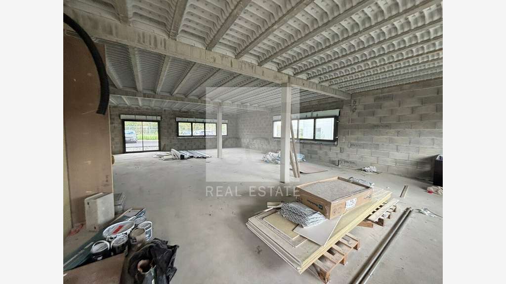 Local d'activité 275m² à louer à Marcy-l'Étoile