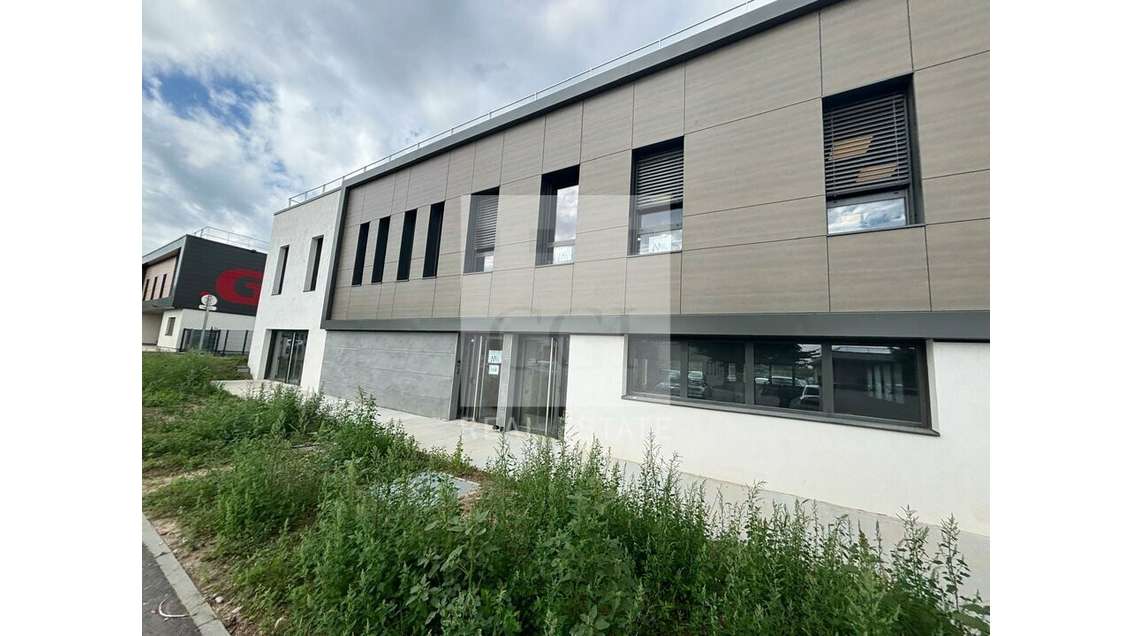 Local d'activité 275m² à louer à Marcy-l'Étoile