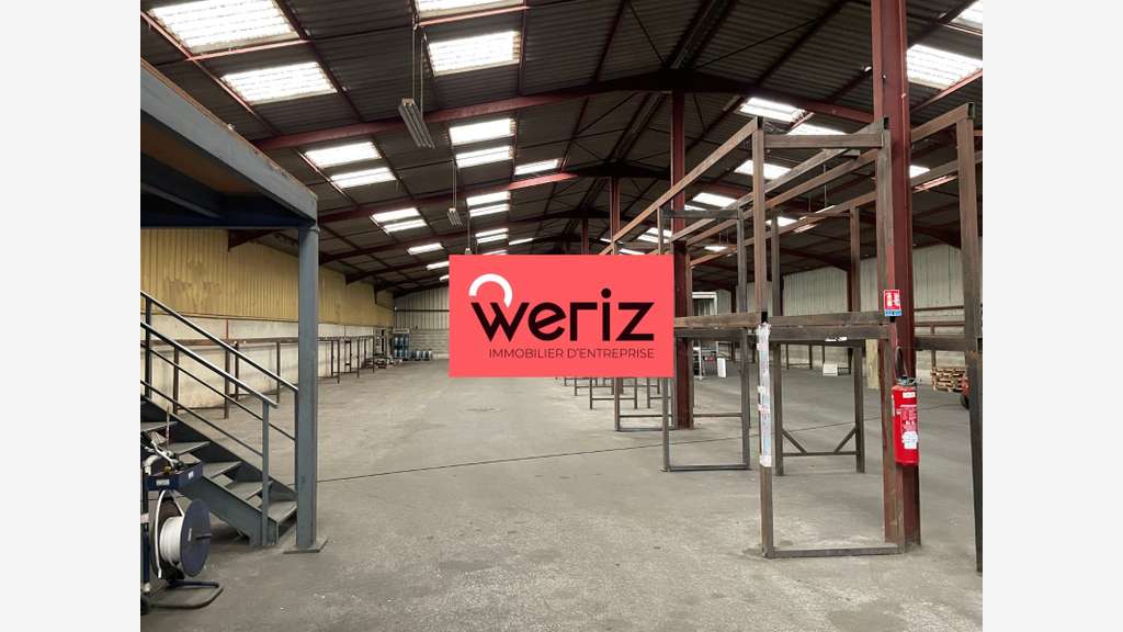 A louer entrepôt 2100m² empl stratégique Marignane