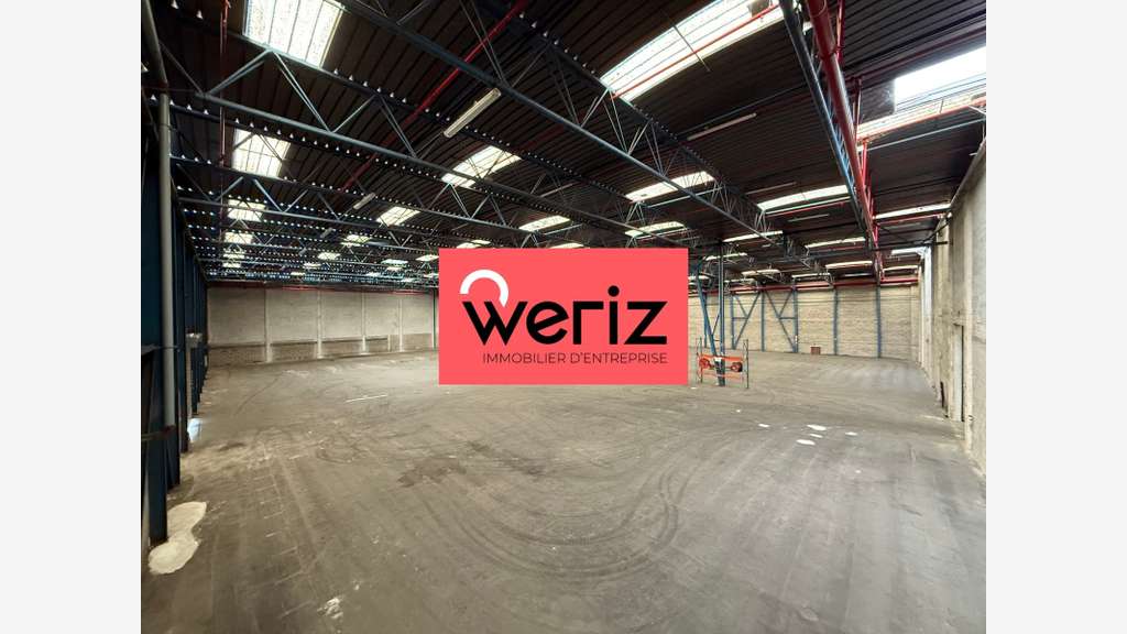 A louer entrepôt de 10 085m² à Marignane ZI