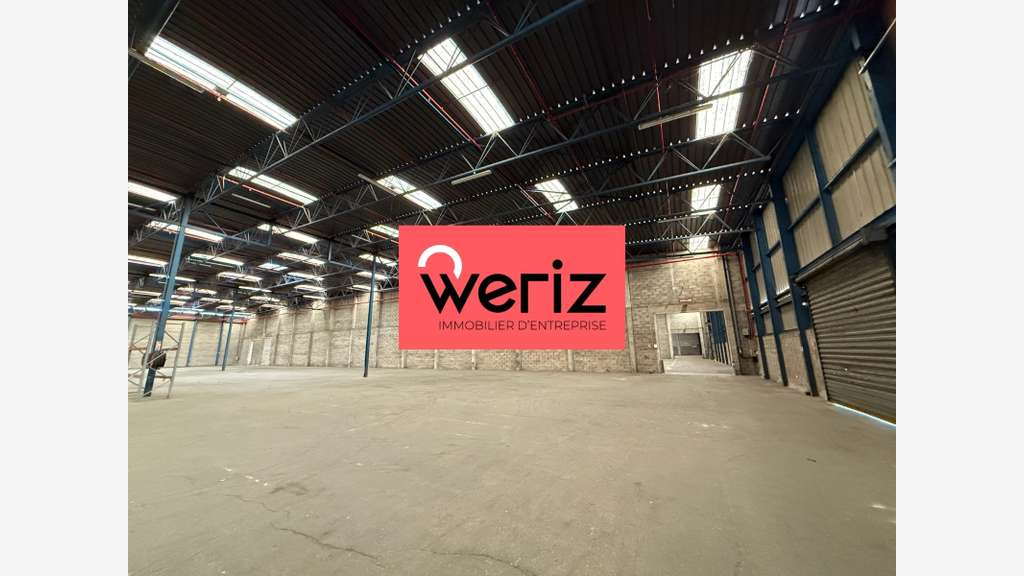 A louer entrepôt de 10 085m² à Marignane ZI