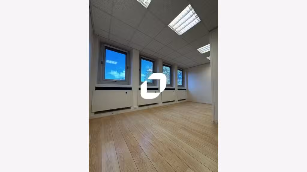 A louer Local d'activité 206m² Marly le roi