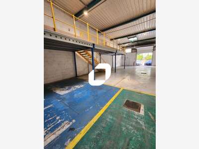 A louer Local d'activité 273m² Marolles en brie
