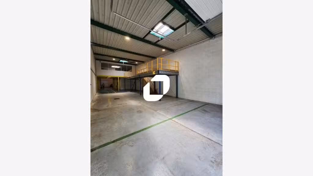 A louer Local d'activité 273m² Marolles en brie