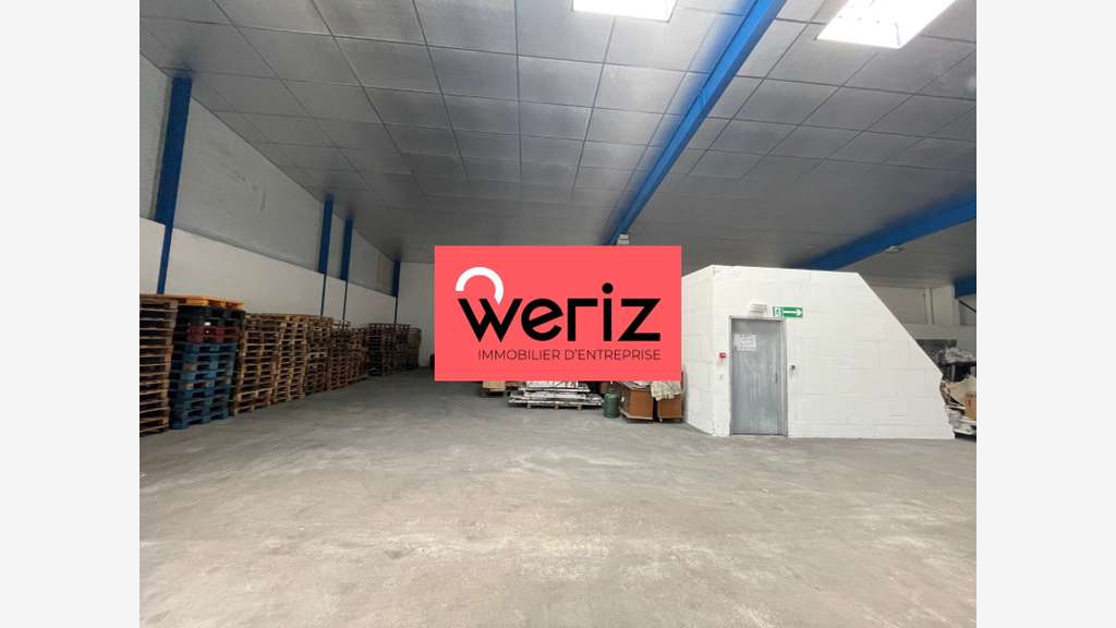 A louer entrepôt 3209m² à Marseille 11e 