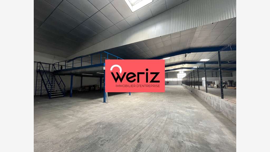 A louer entrepôt 3209m² à Marseille 11e 