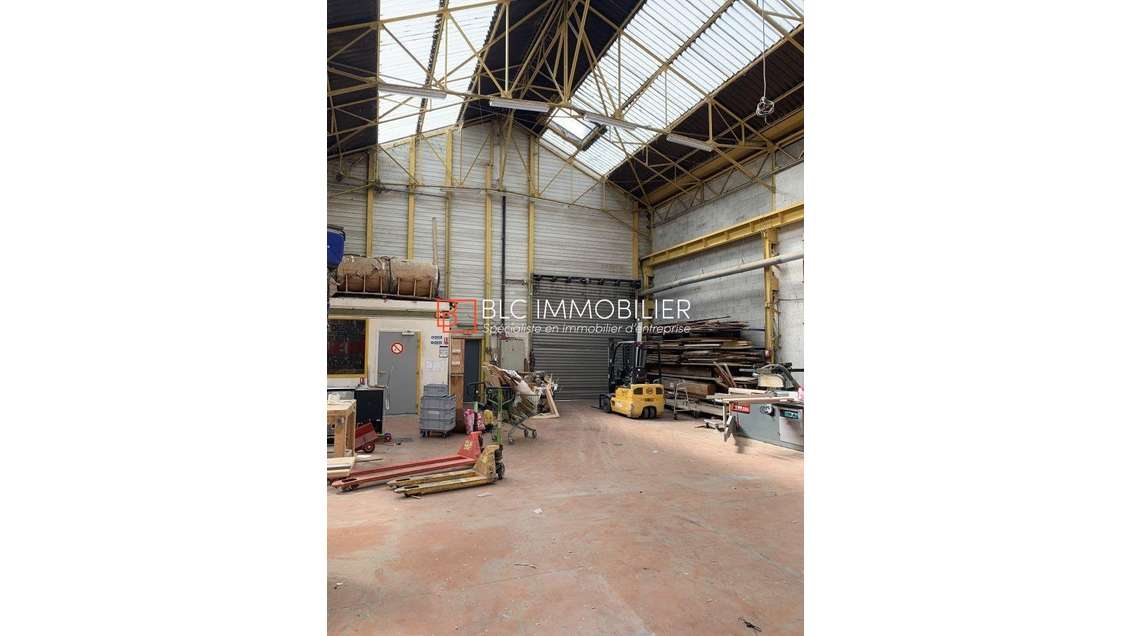 Entrepôt à louer à Marseille 11e La Valentine